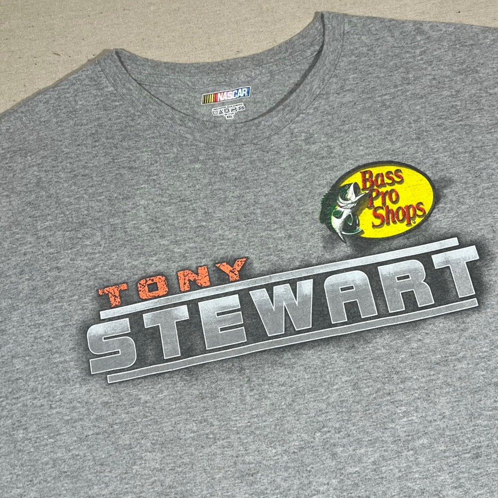 Tony Stewart NASCAR Bass Pro Shops‎ Racing Graphic T-Shirt XXL *FLAW